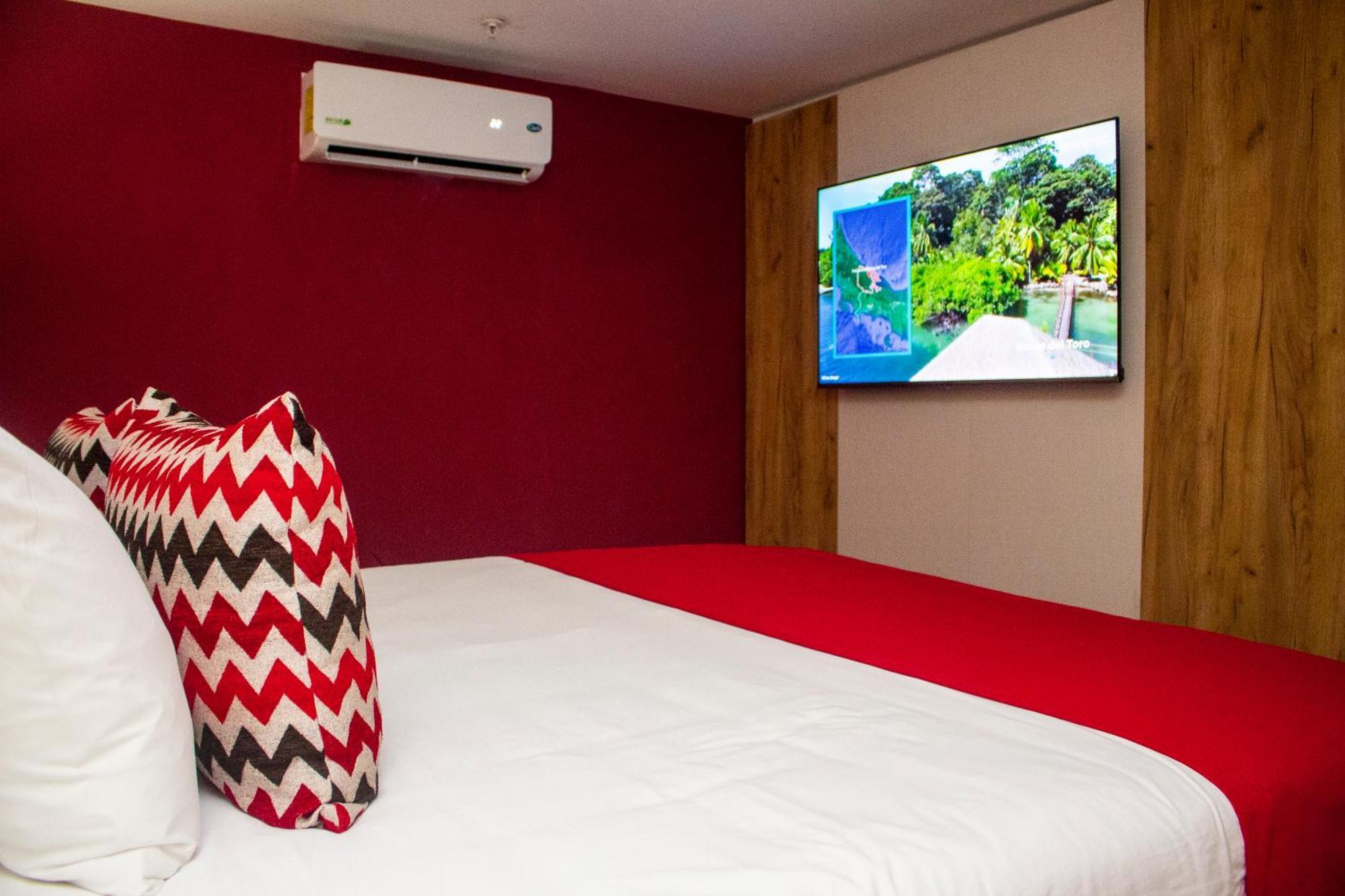 Ramada By Wyndham Panama Via Argentina Hotel Exterior foto